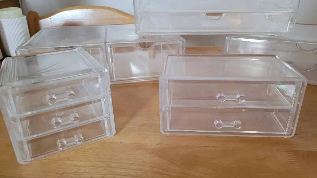 Cosmetic or small tools clear organiser boxes. - Image 2