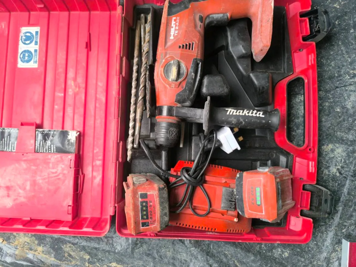 Hilti SDS drill Te 2 a22
2 batteries 5.2aH - Image 2