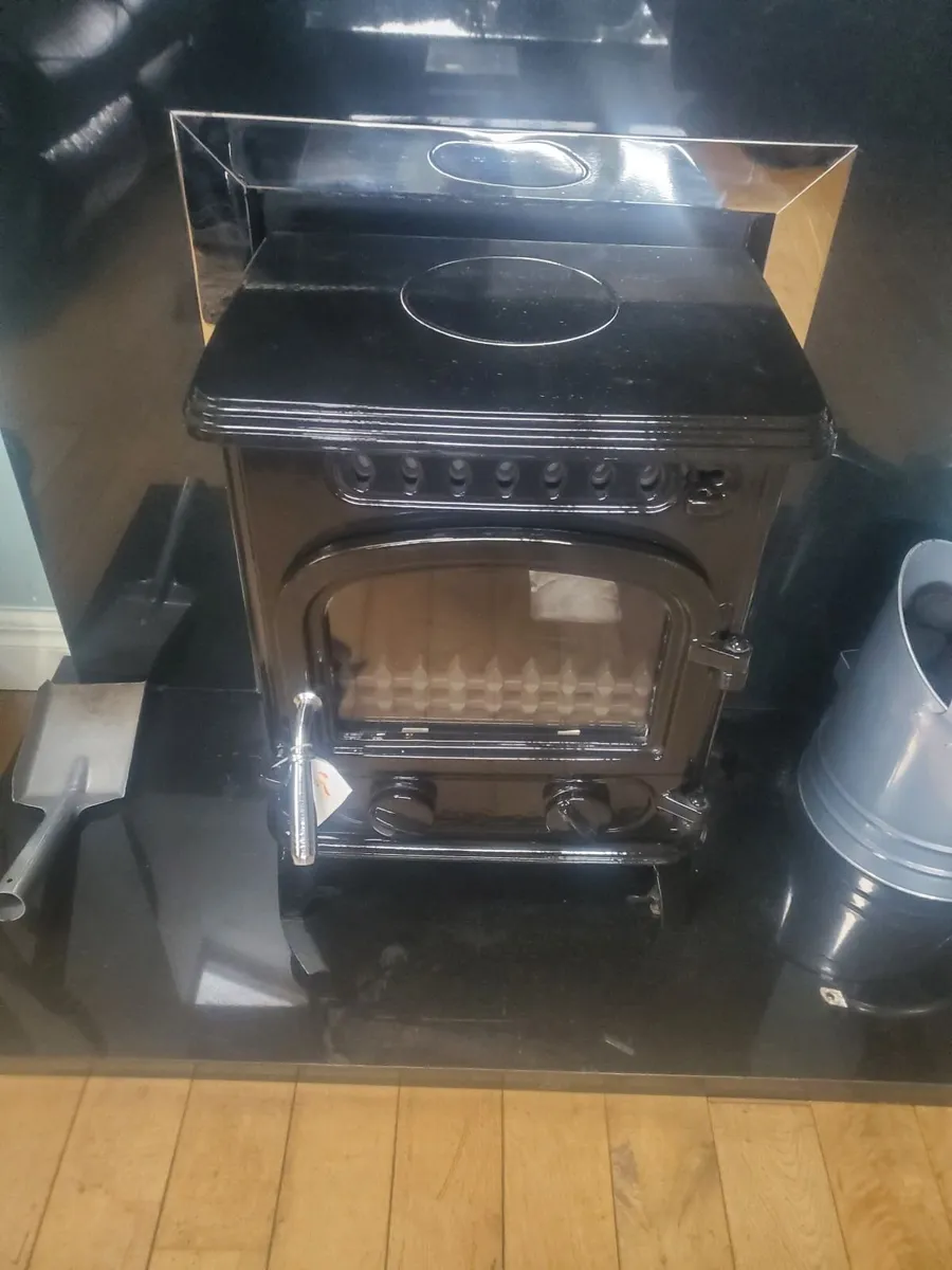 New Black Enamel Firewarm 4.2kw solid fuel stove - Image 3