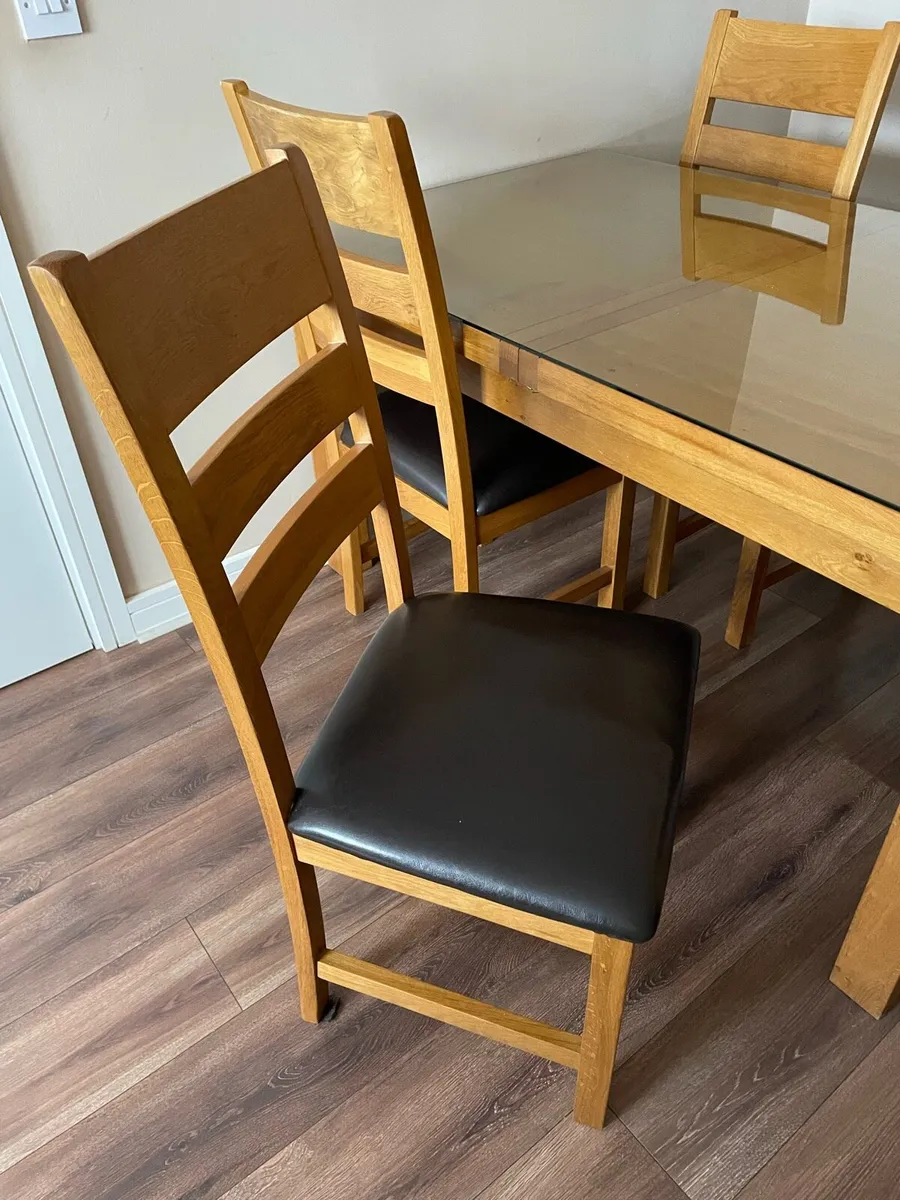 Oak Dining Table with glass - Image 3