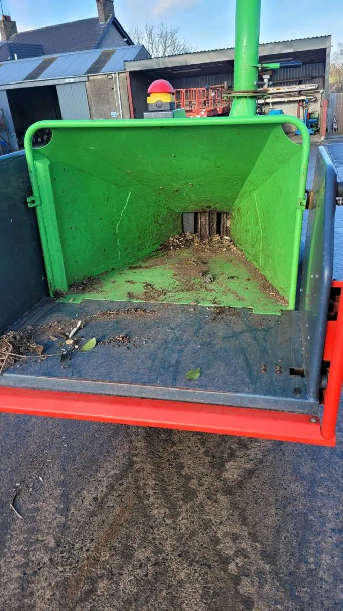 Shredder/ Wood Chipper - Image 3