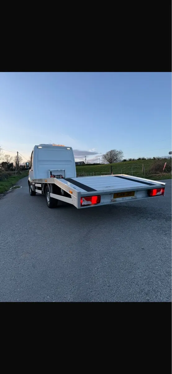 Recovery truck - Image 4