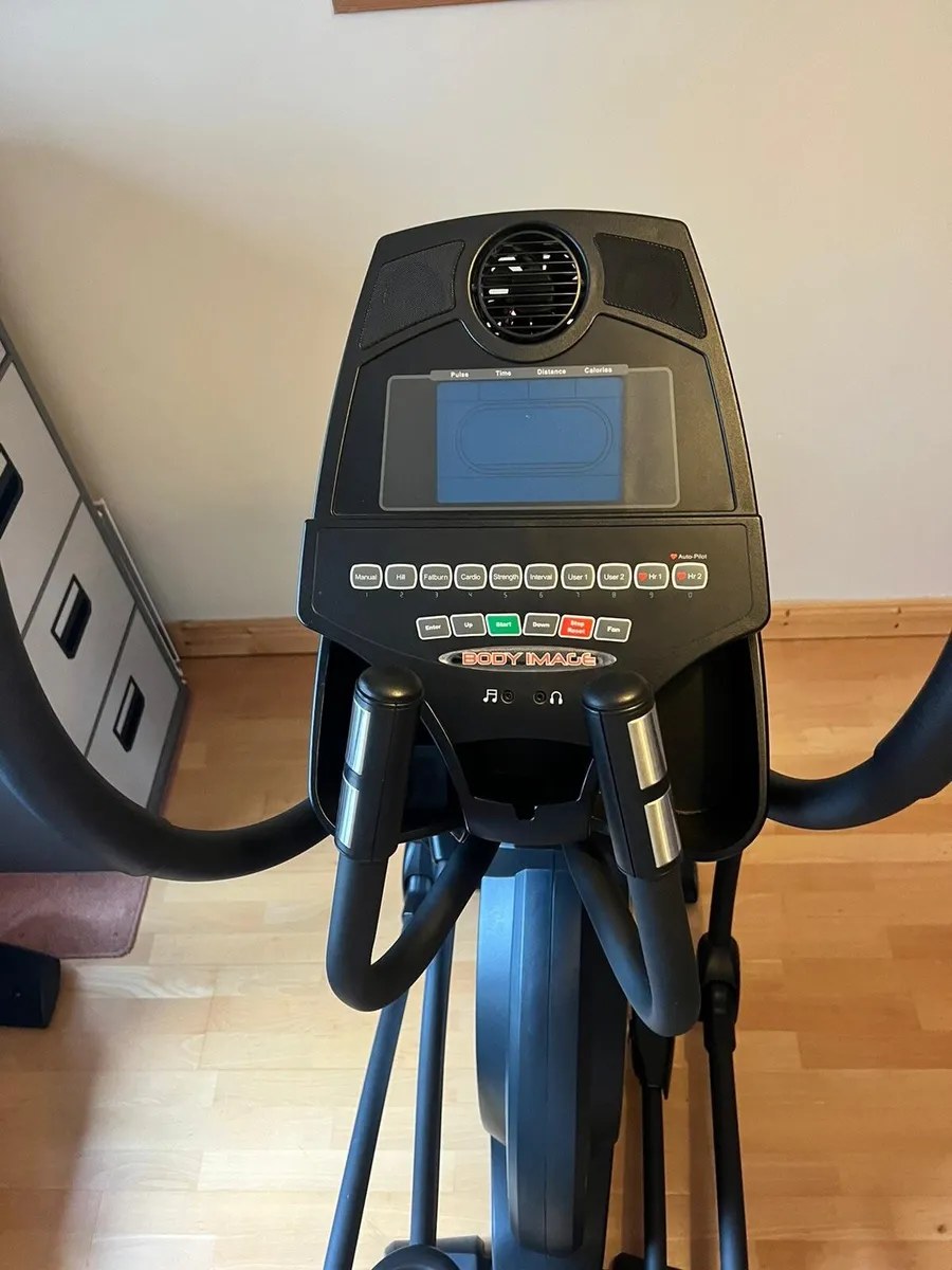 Cross Trainer - Image 3