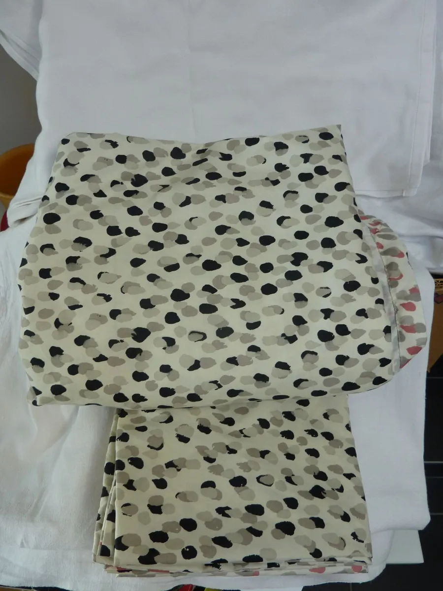 Double duvet cover and pillow cases - Image 3