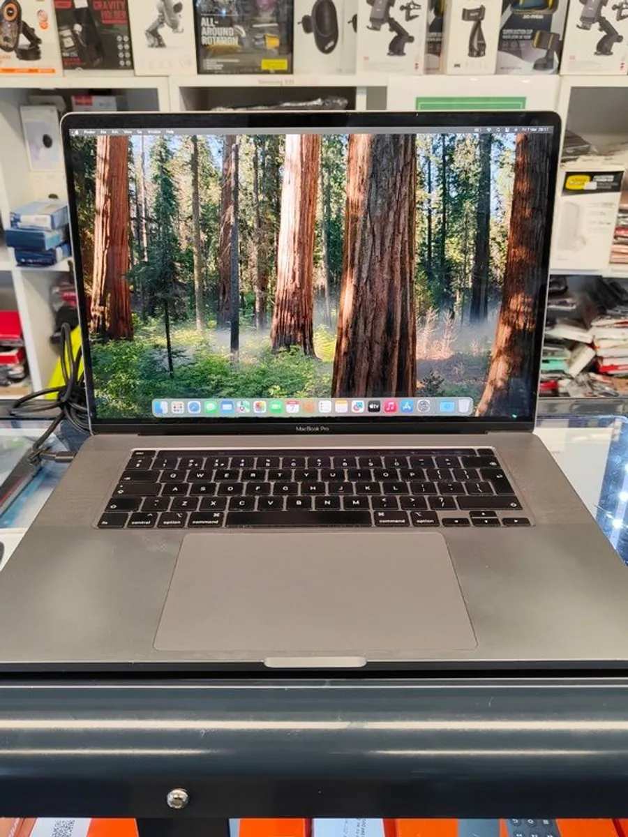 2019 Apple MacBook Pro 16" A2141 2.6GHz 6core i7 16GB 500GB Sequoia 15.3.1 (Battery Cycle: 645) - Image 1