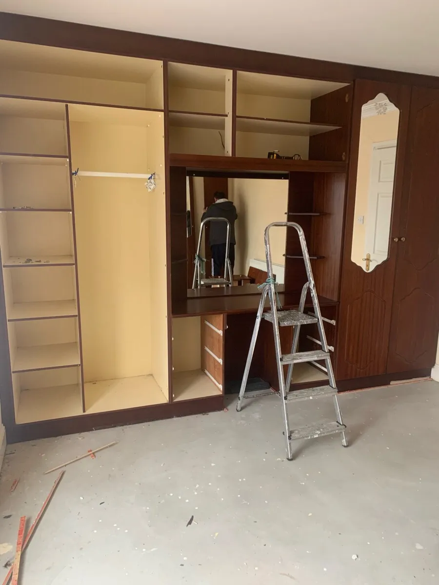 Fitted wardrobes - Image 3