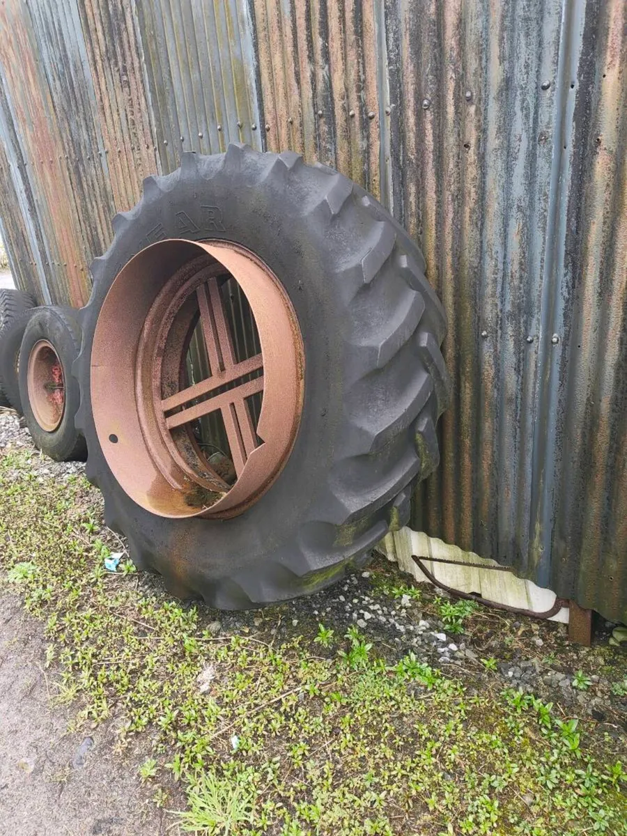 TRACTOR TWIN WHEELS - Image 3