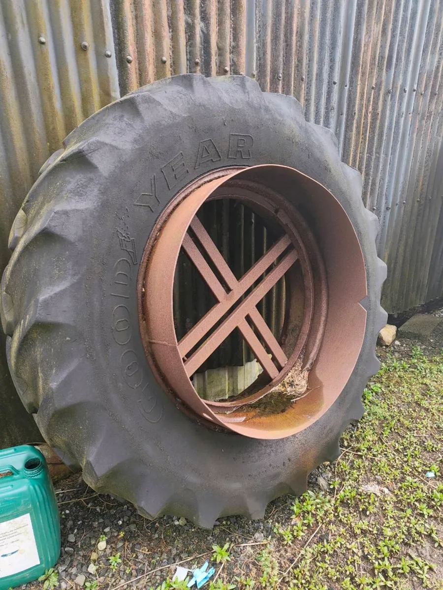 TRACTOR TWIN WHEELS - Image 4