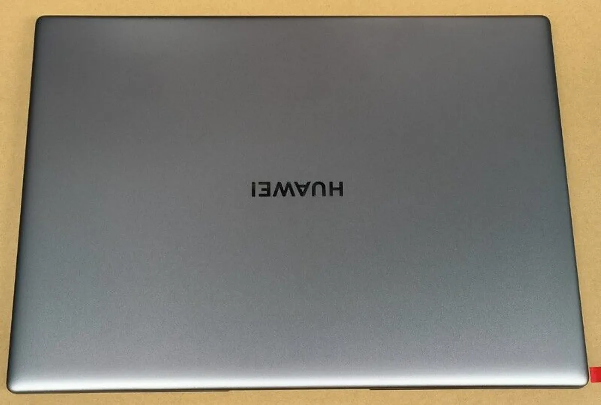 Huawei MateBook X Pro Laptop 14.2 inch, i7 11th Gen, 16GB RAM, 1TB SSD, Windows 11 Pro, Touch - Image 2