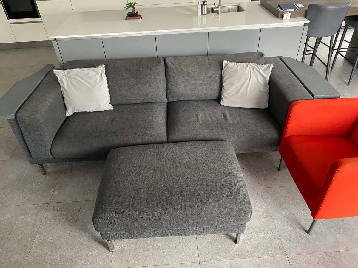 Couch / Sofa - Image 1