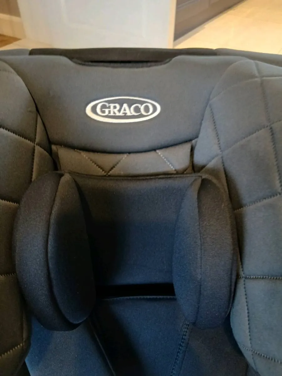 Graco R129 Slimfit Car Seat - Image 2