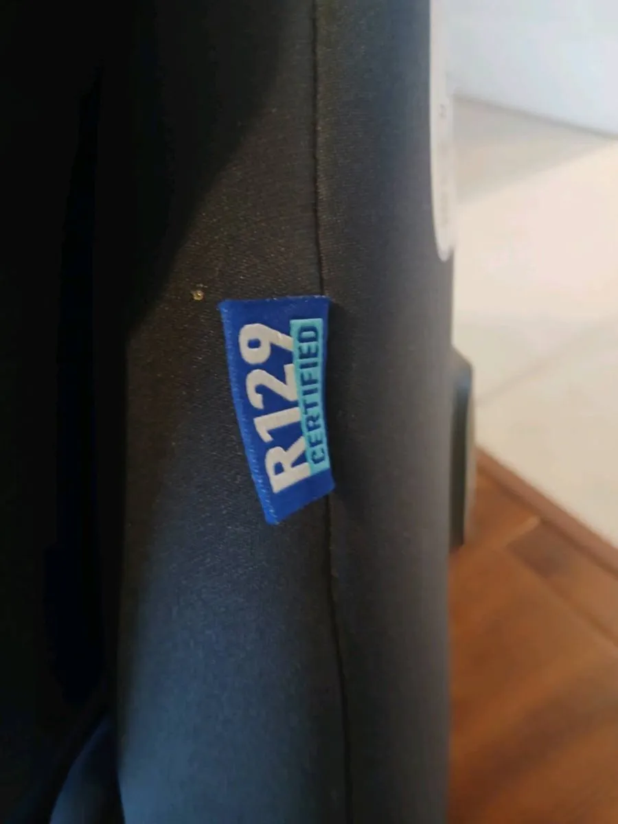 Graco R129 Slimfit Car Seat - Image 3