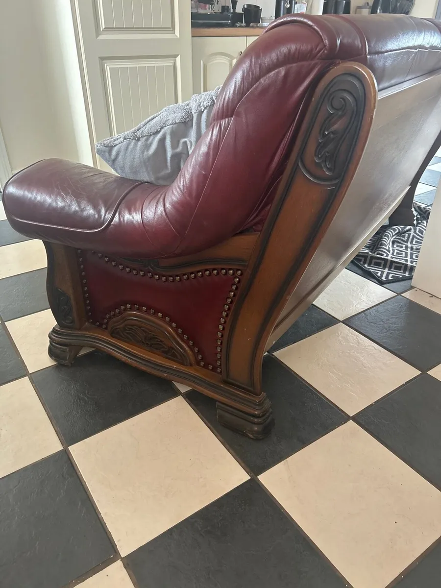 Vintage Leather Sofa Set – 3 Seater + 2 Armchairs - Image 4