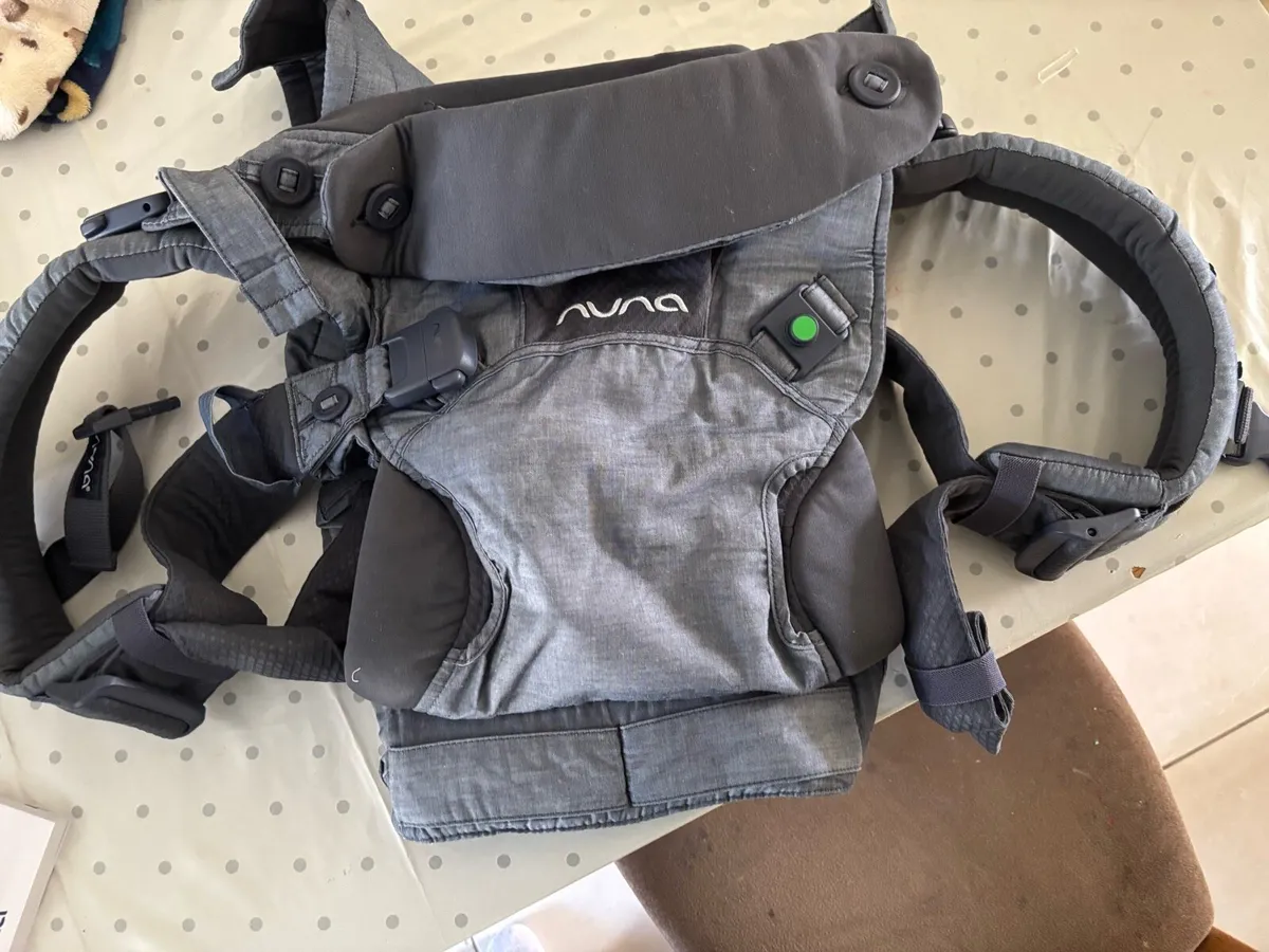 Nuna Cudl Baby carrier - Image 1