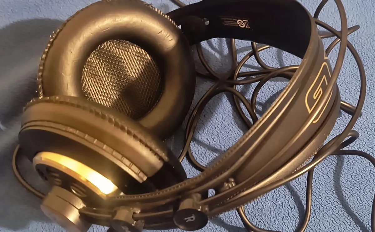AKG K-240 Studio headphones - Image 3