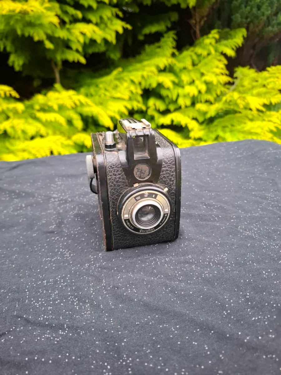 Vintage camera postage possible - Image 1