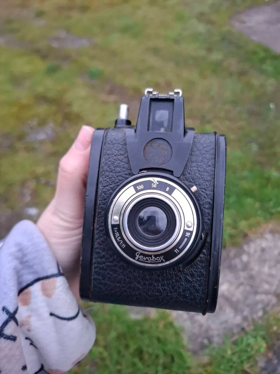 Vintage camera postage possible - Image 3