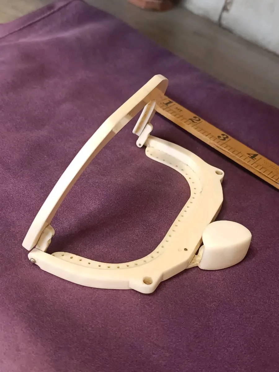 Vintage Purse Bar/Frame - Image 1