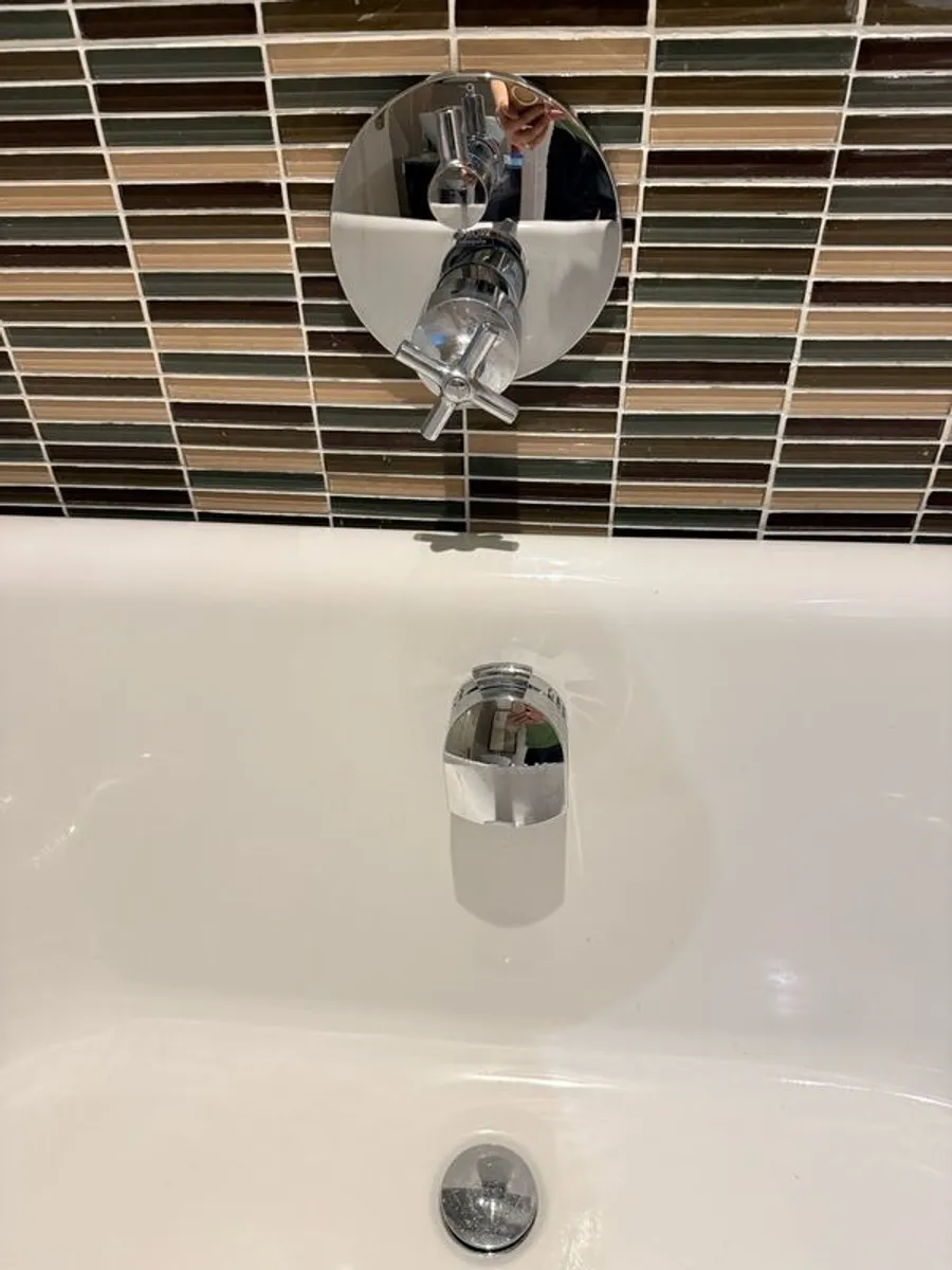 Modern Freestanding Bath - Image 3