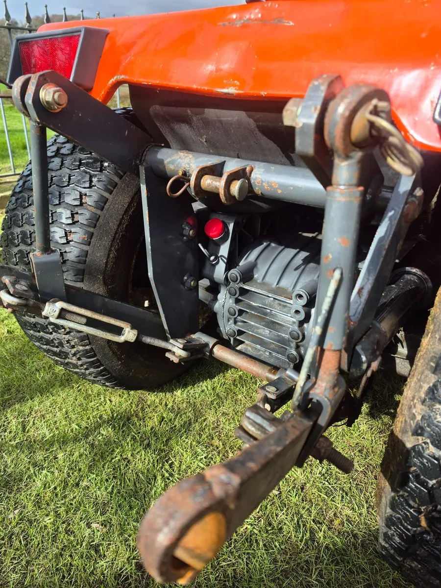 Kubota g1900 mulching mower with 3 point linkage - Image 3