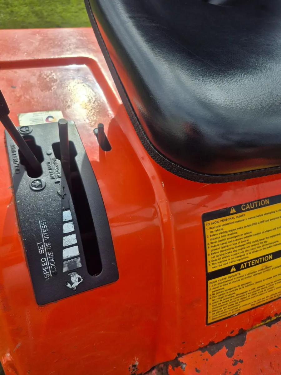 Kubota g1900 mulching mower with 3 point linkage - Image 4