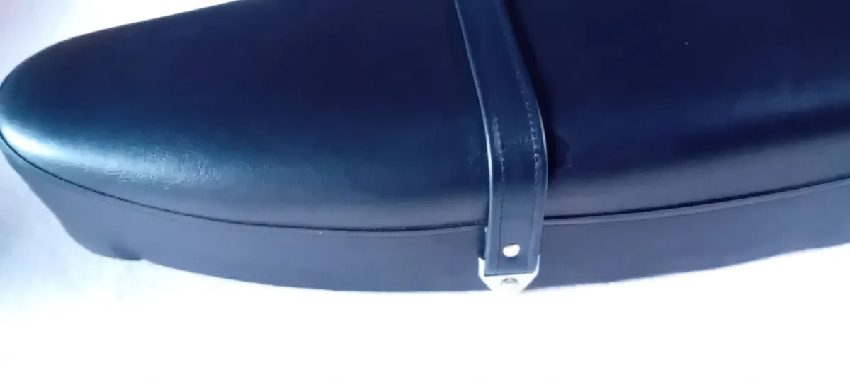 Breaking Vespa PX Scooters - Image 3