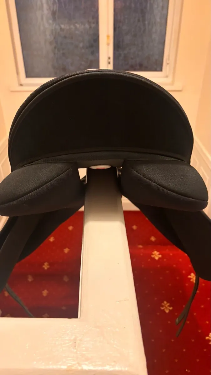 Wintec saddle - Image 4