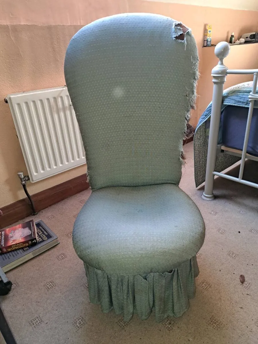 Victoria Nursing Chair - Image 1