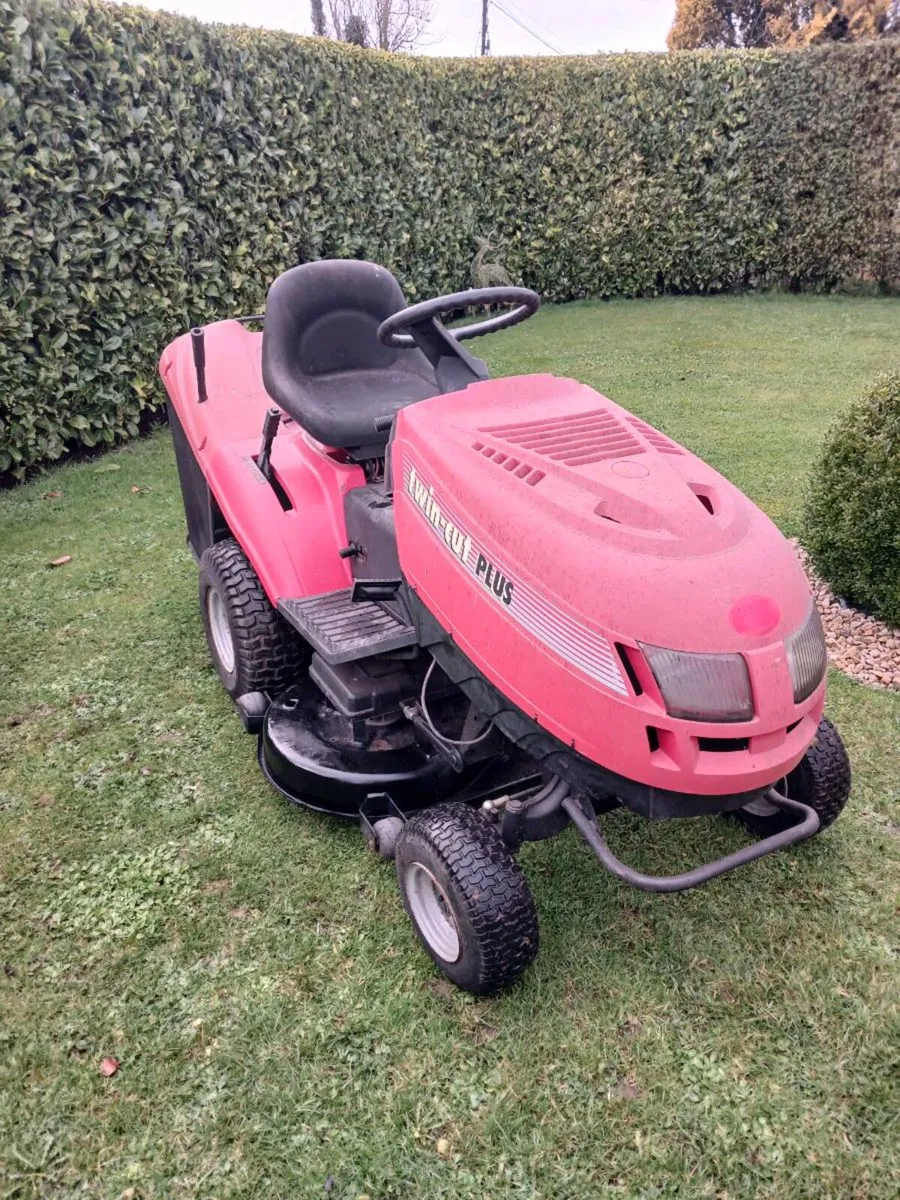 Castlegarden 13.5hp Briggs engine - Image 1