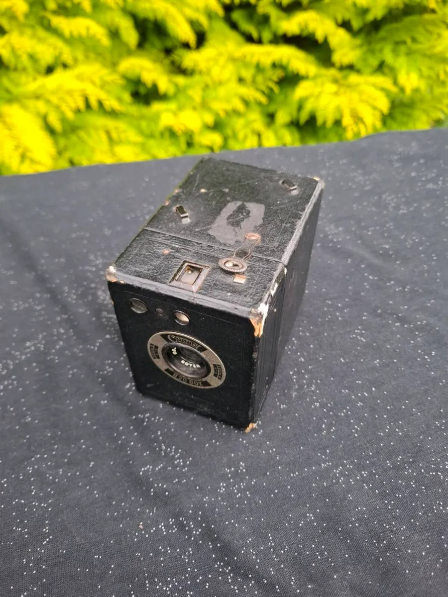 Coronet vintage camera postage possible - Image 2