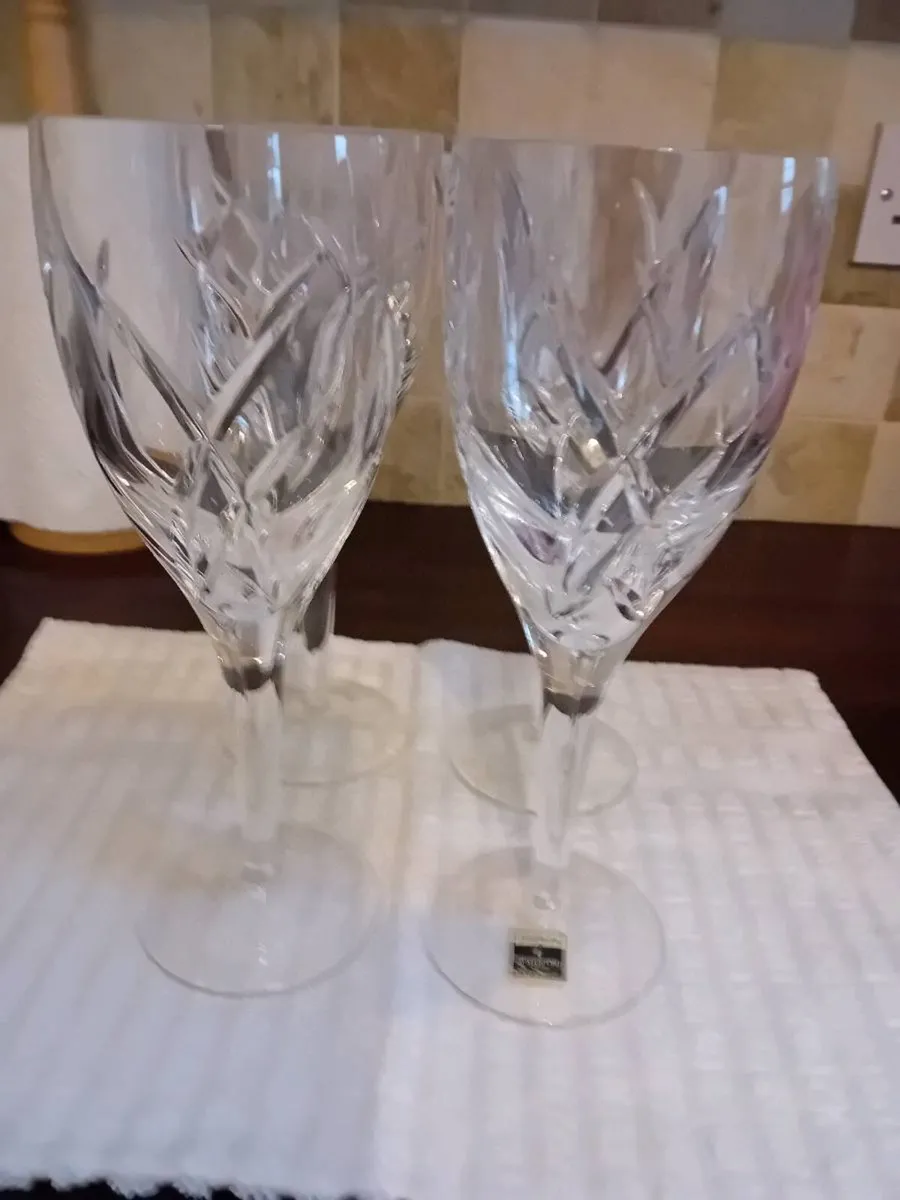 JOHN ROCHA WATERFORD CRYSTAL WINE GLASSES NEW