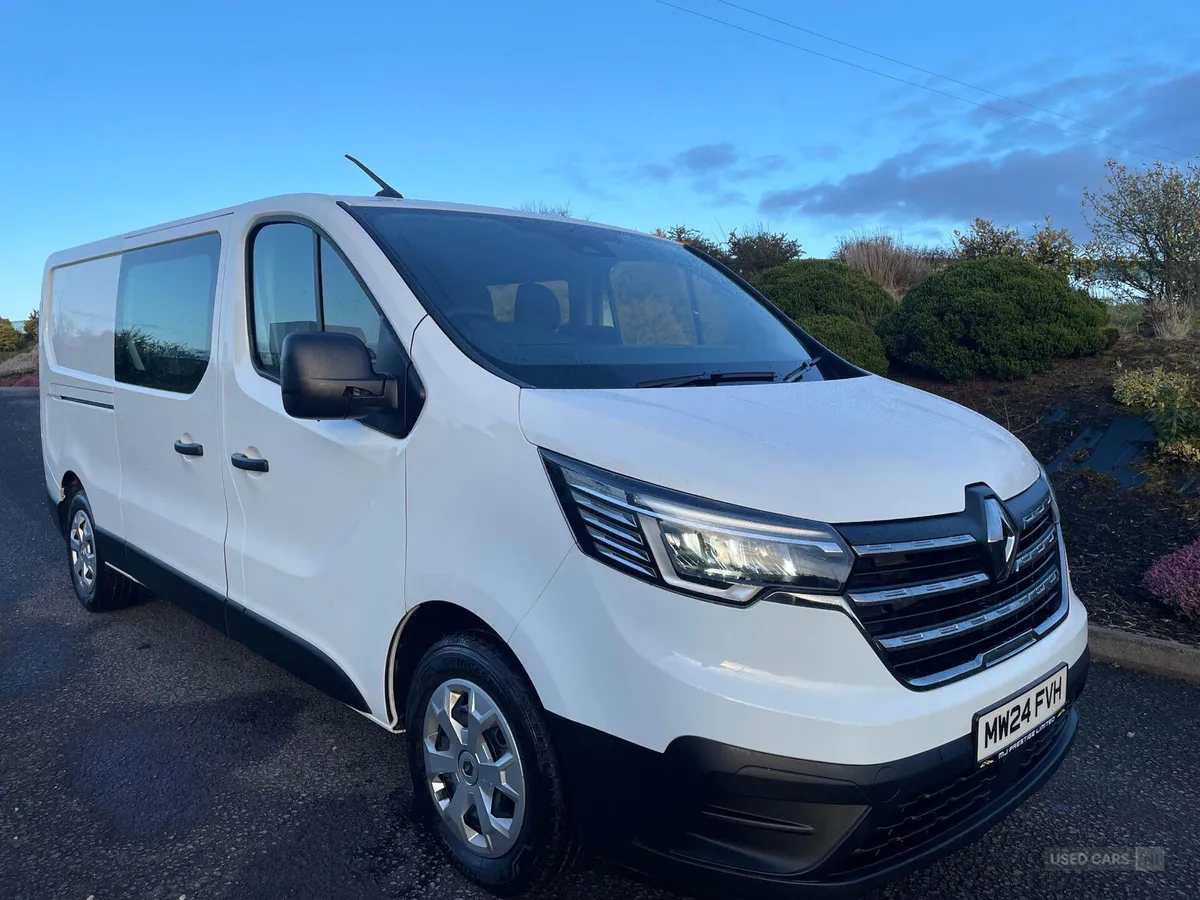 Renault Trafic LWB DIESEL - Image 1