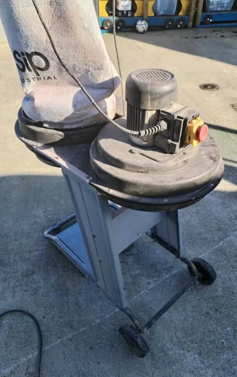 Dust extractor - Image 2