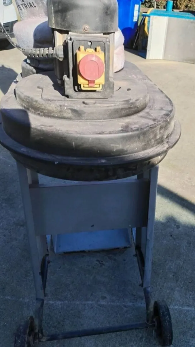 Dust extractor - Image 3