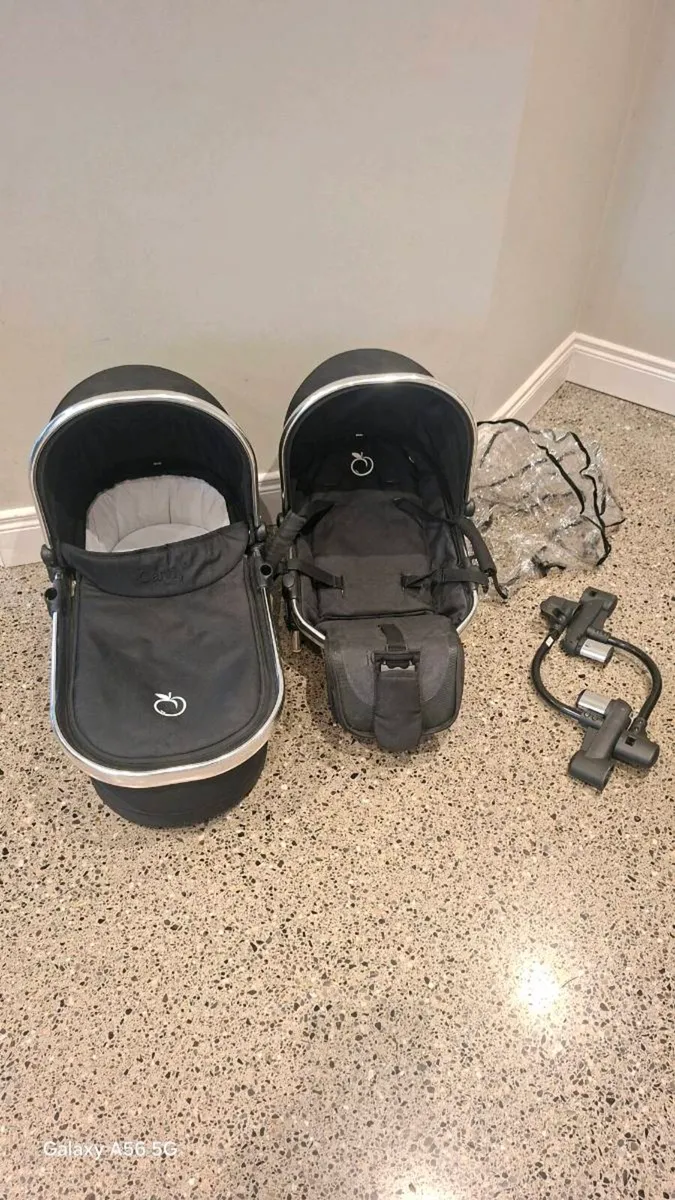 I Candy Peach pram and  convertor seat - Image 1