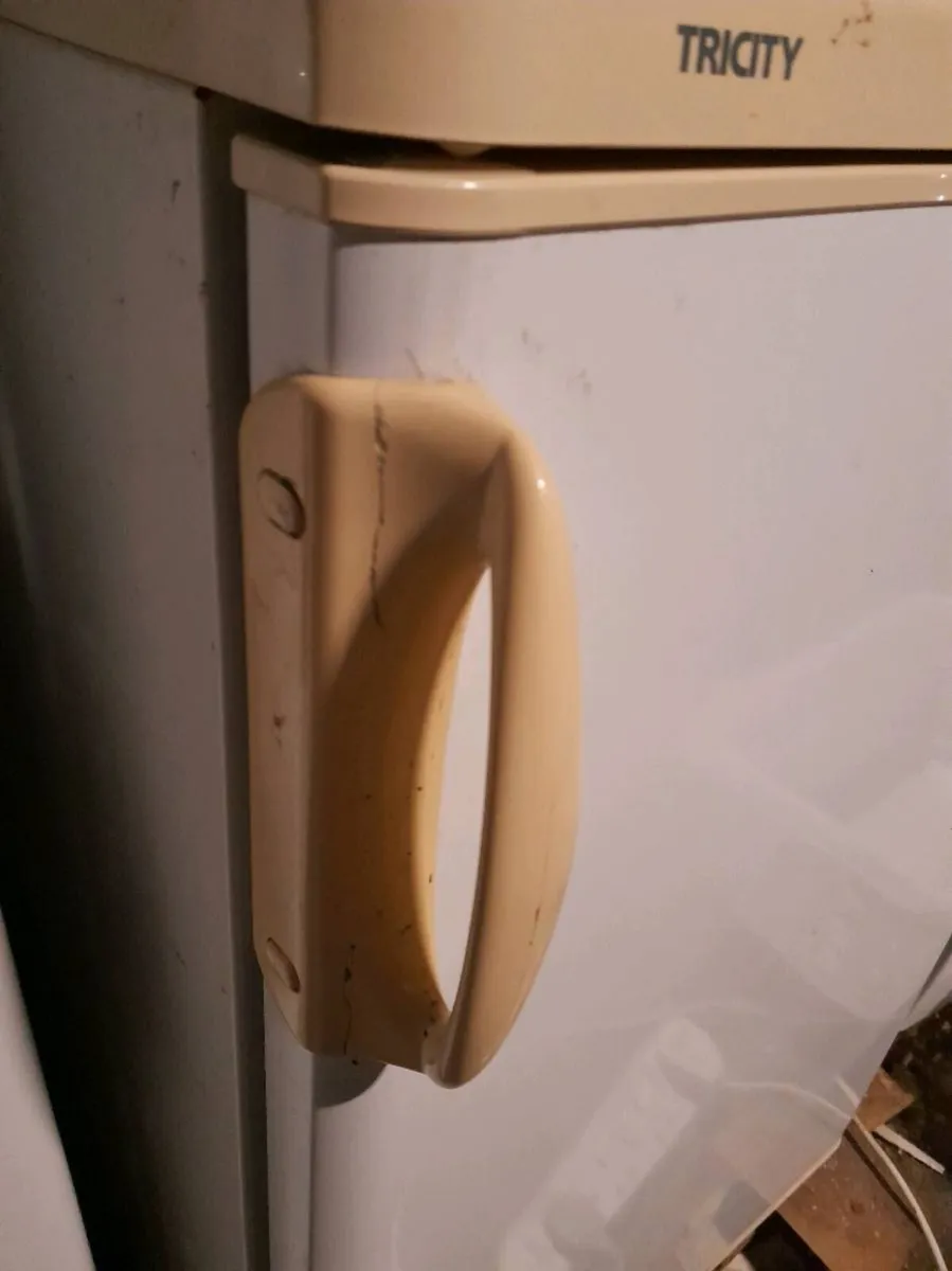 Fridge - Image 2