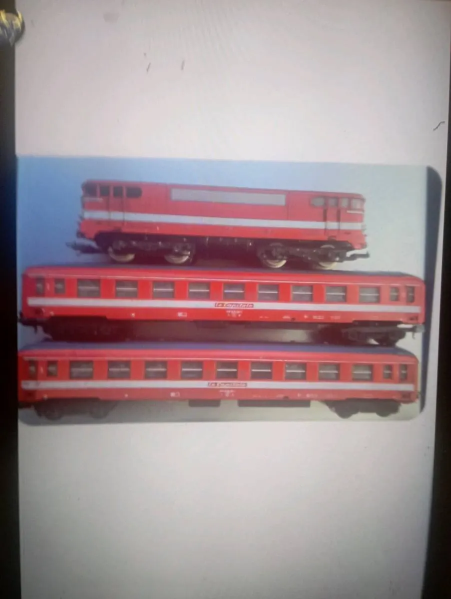 FRENCH  NATONAL RAILWAY (SNCF) LE CAPITOLE TRAIN - Image 1