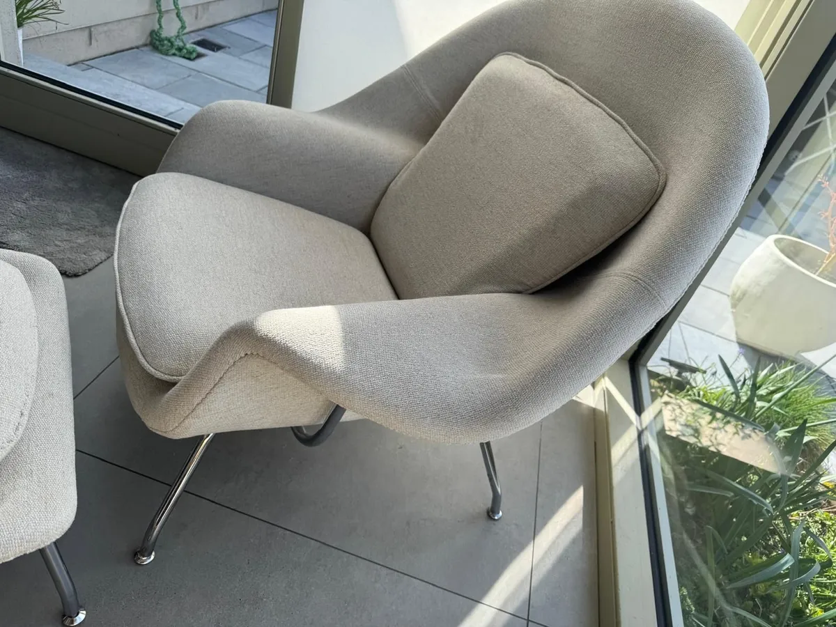 Saarinen-Style Womb Chair & Ottoman - Image 2