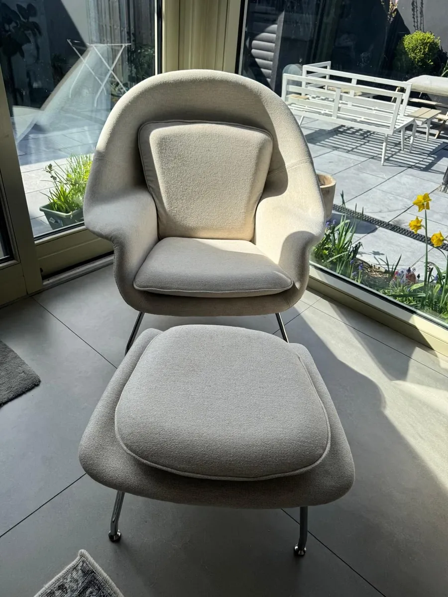 Saarinen-Style Womb Chair & Ottoman - Image 1