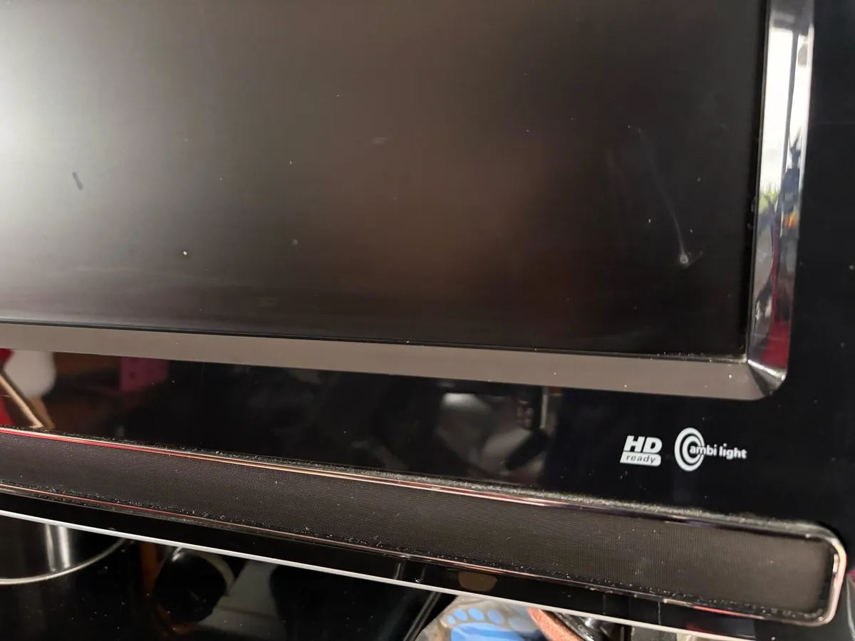 Philips 32” Television - Image 3