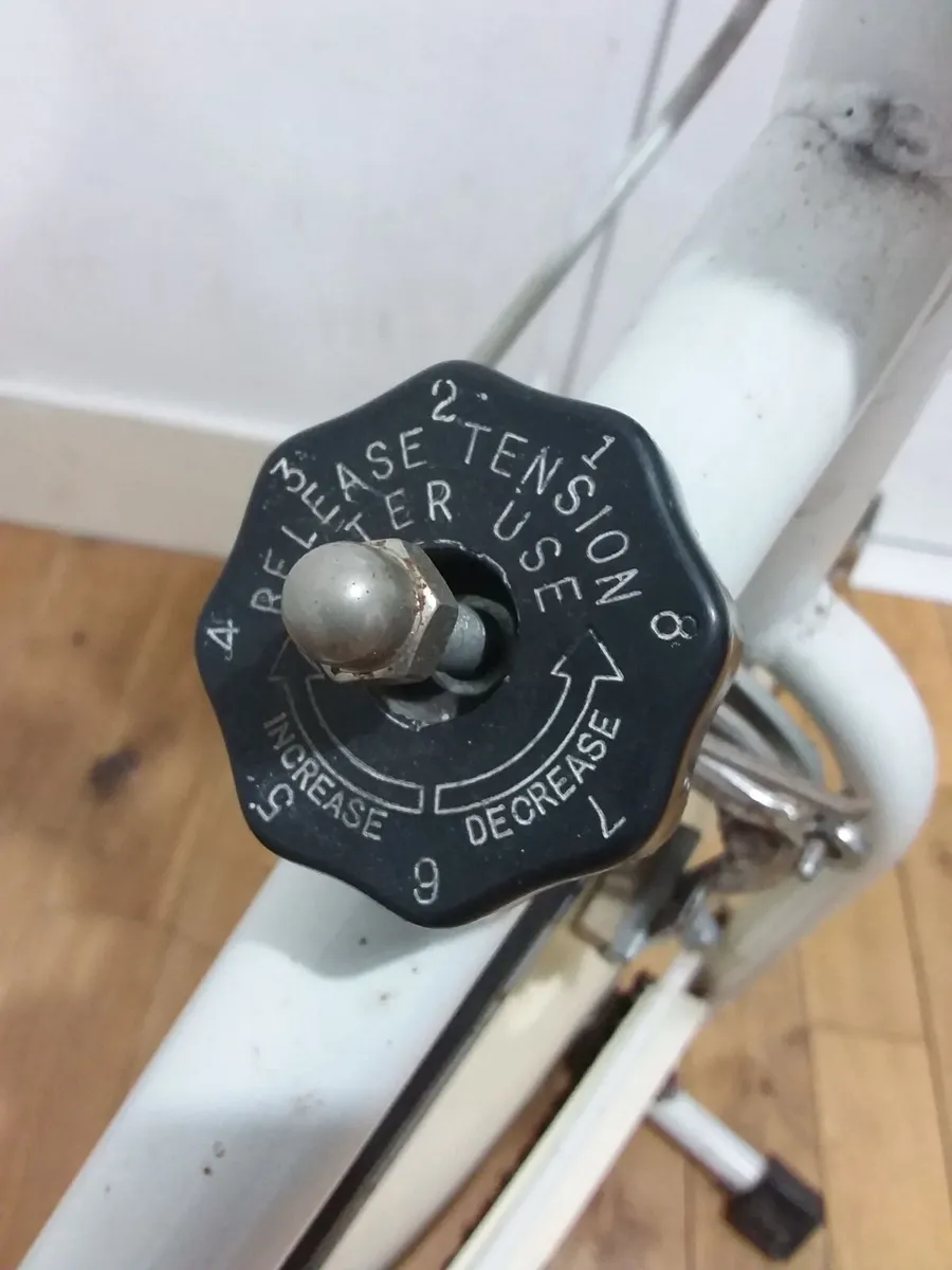 VINTAGE STATIONARY EXERCISE NIKE - Image 3