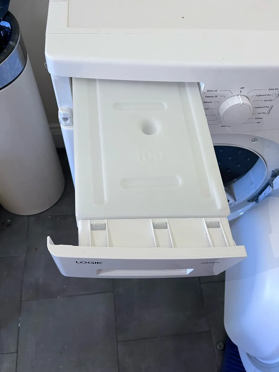 Logik - LCD7W18 7kg condenser tumble dryer white - Image 3