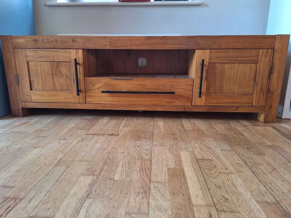 Quality TV sideboard hardwood - Image 1