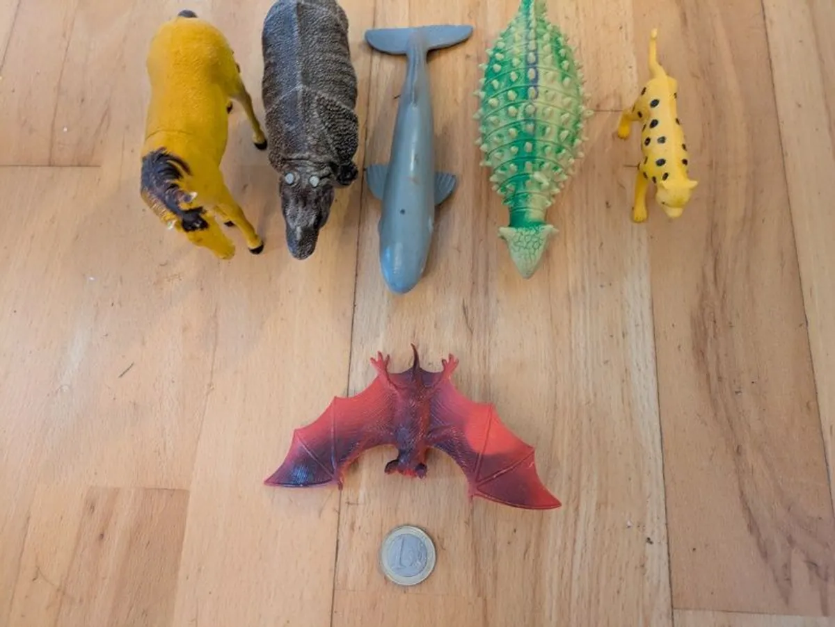 15 Toys (animals) + 1 Bag - Image 3