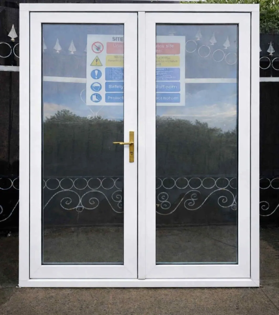 🐰🧺HIGH QUALITY PATIO DOOR AVAILABLE🧺🐰
