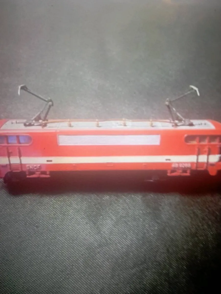 FRENCH  NATONAL RAILWAY (SNCF) LE CAPITOLE TRAIN - Image 4