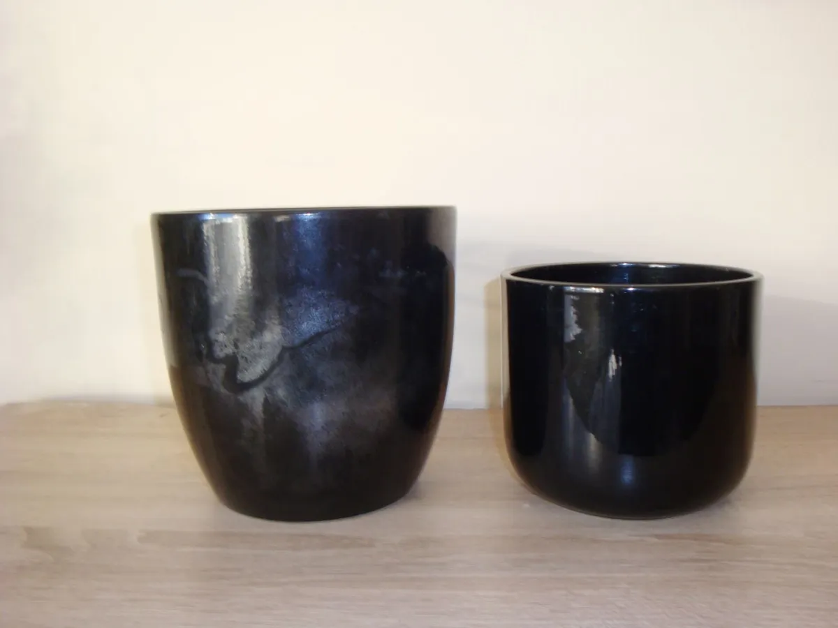 MOVINIG SOON TWO black ceramic flower pots - Image 1
