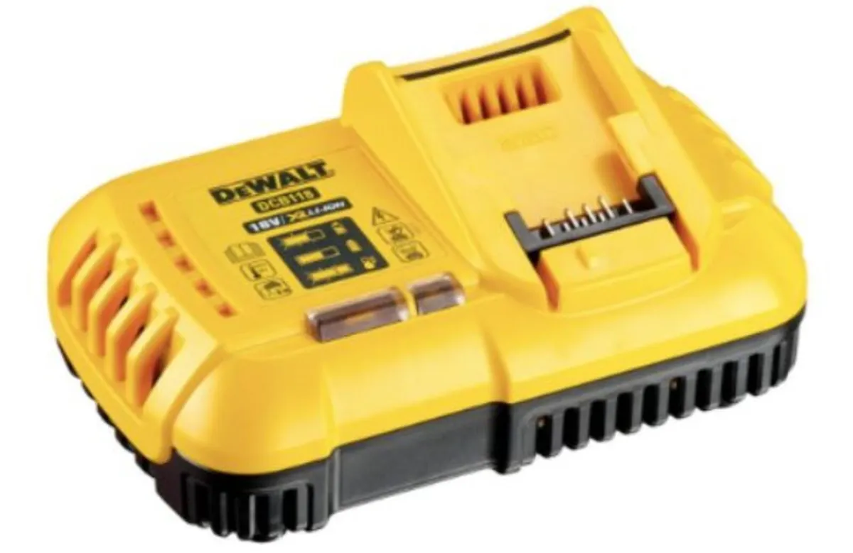 DeWalt DCB118 Xr Multi-voltage Fast Charger 240V