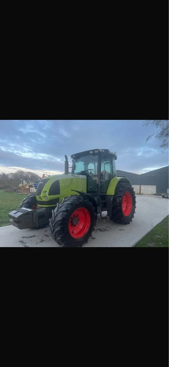 Claas 657 tractor - Image 1