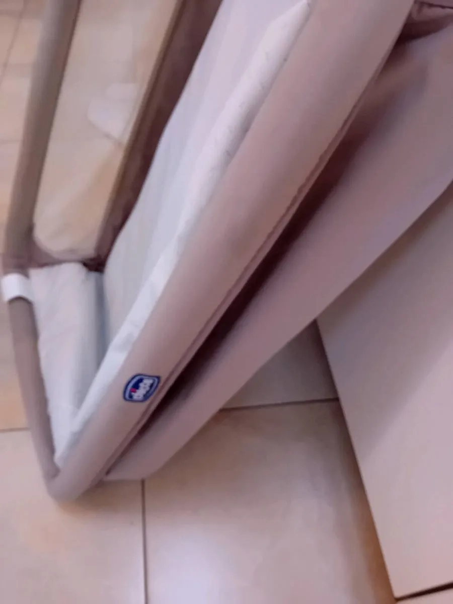 CHICCO NEXT2 ME BEDSIDE COT - Image 3